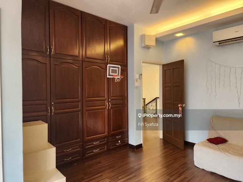 Rumah Berkembar untuk Dijual di Kelana Jaya, Petaling Jaya oleh Fifi Syafiza - iProperty.com.my
