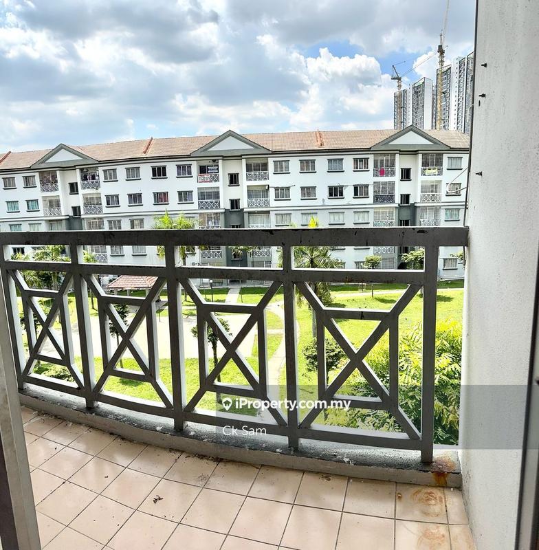 Apartment for Sale in Pangsapuri Sri Alpinia by Ck Sam - iProperty.com.my