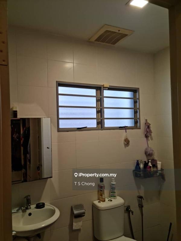 Semi-Detached House for Sale in Bandar Saujana Putra, Tanjong Duabelas by T S Chong - iProperty.com.my