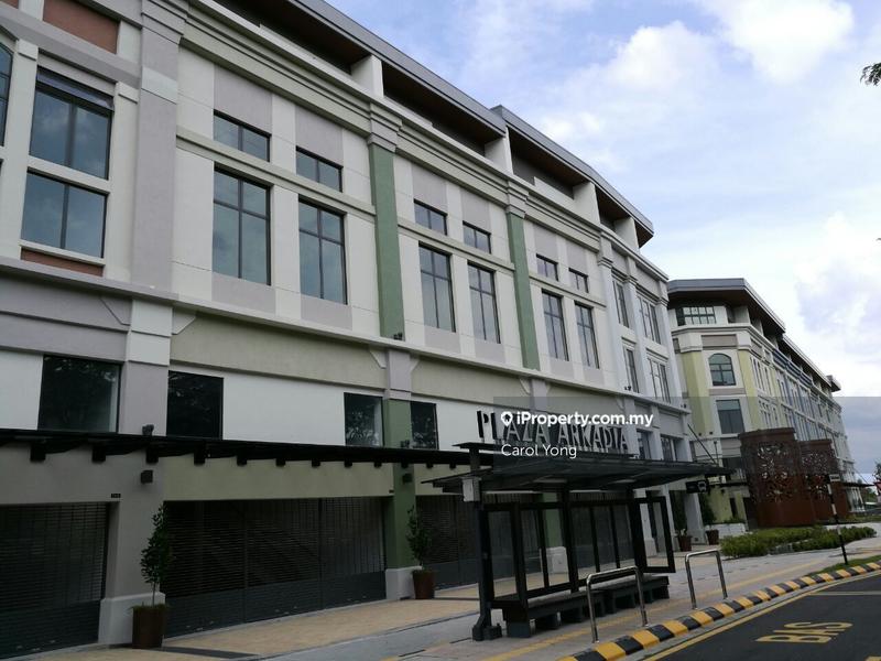 For Sale - Plaza Arkadia