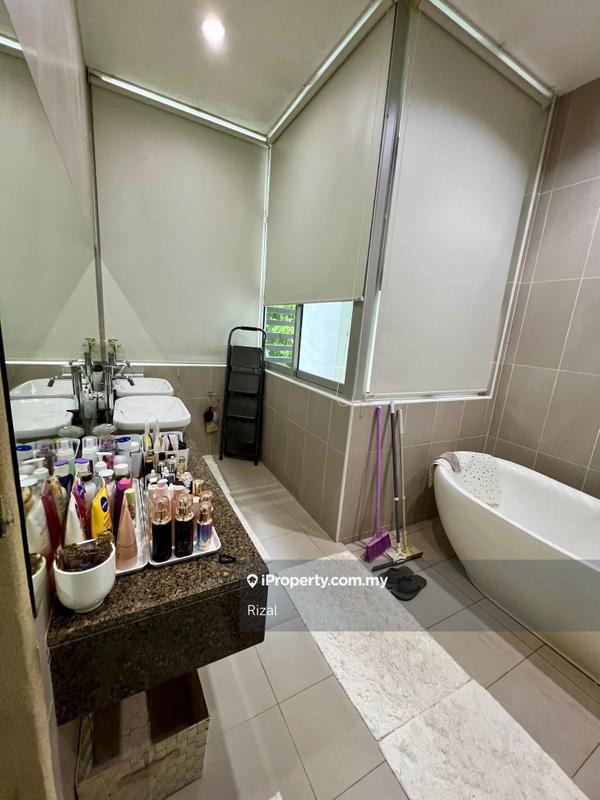 Rumah Berkembar untuk Dijual di Taman Tun Dr Ismail, Kuala Lumpur oleh Rizal - iProperty.com.my