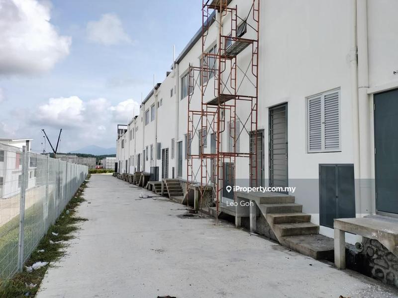 For Rent - Irama Biz Sendayan Gadong Jaya Seremban 29x75 Corner available