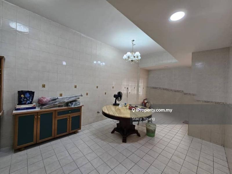 Rumah Berangkai 2 Tingkat untuk Dijual di Taman Seri Taming, Cheras oleh Stacy Young - iProperty.com.my