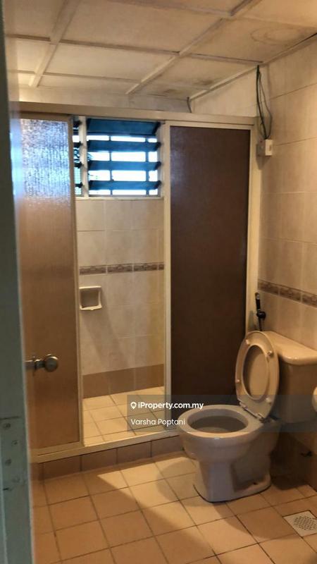 Kondominium untuk Disewa di Villa Scott oleh Varsha Poptani - Bathroom - iProperty.com.my