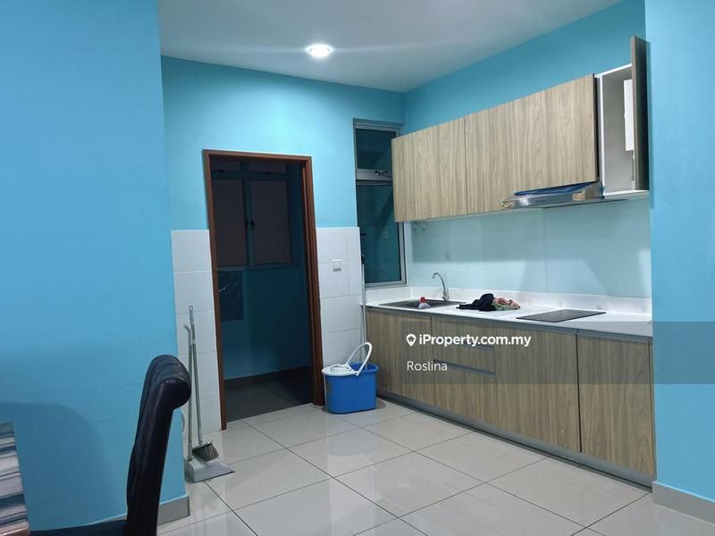 Service Residence for Sale in Meridin Bayvue @ Sierra Perdana by Roslina - iProperty.com.my