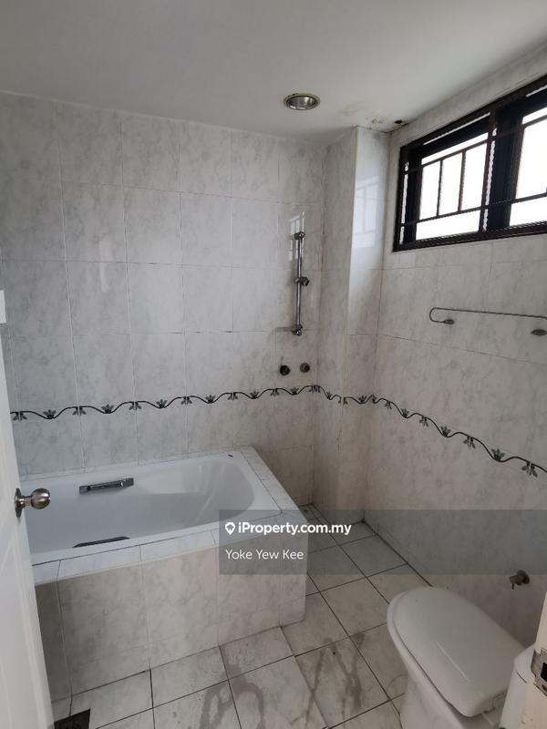 Bungalow House for Sale in Ampang Hilir, Ampang by Kee Yoke Yew - iProperty.com.my