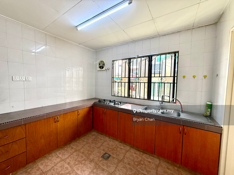 Rumah Berangkai 2 Tingkat untuk Dijual di Usj 20, Subang Jaya oleh Bryan Chan - iProperty.com.my