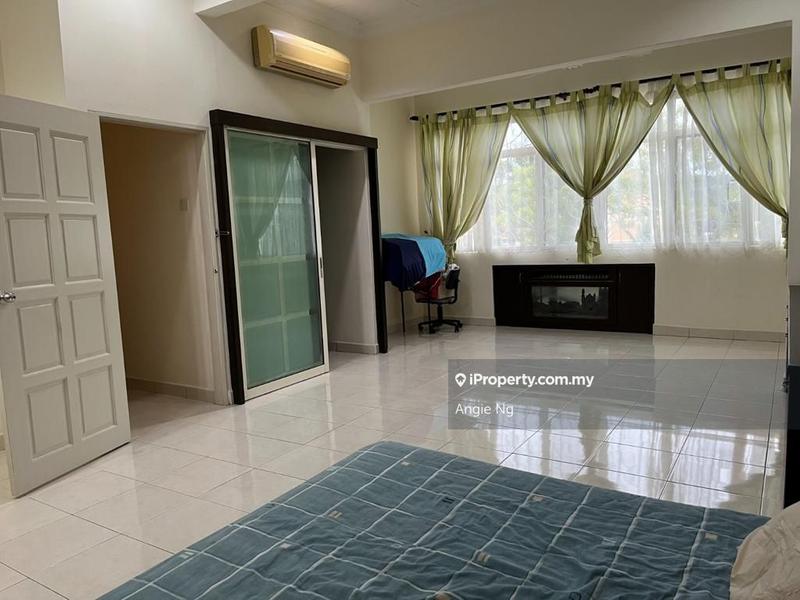 2.5-storey Terraced House for Sale in Sg Ara, Bayan Lepas by Angie Ng - iProperty.com.my