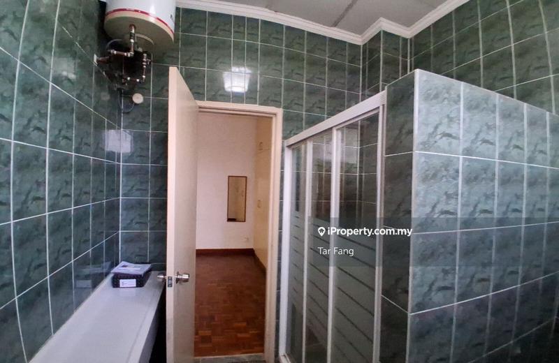 Rumah Berangkai 2.5 Tingkat untuk Dijual di Bandar Utama 7, Bandar Utama oleh Tar Fang - iProperty.com.my