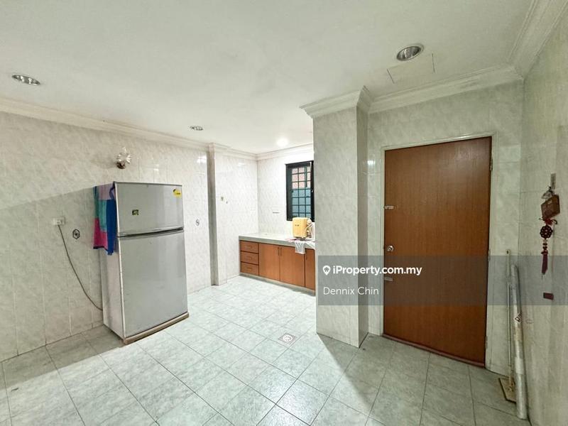 Townhouse for Sale in Taman Lagenda Mas, Cheras by Dennix Chin - iProperty.com.my