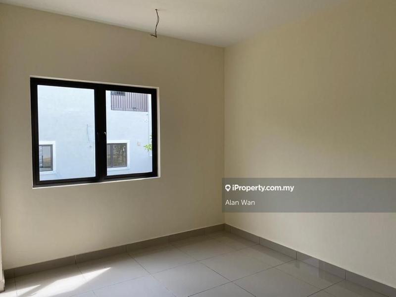 Rumah Berangkai 2 Tingkat untuk Dijual di Bandar Baru Salak Tinggi, Sepang oleh Alan Wan - iProperty.com.my