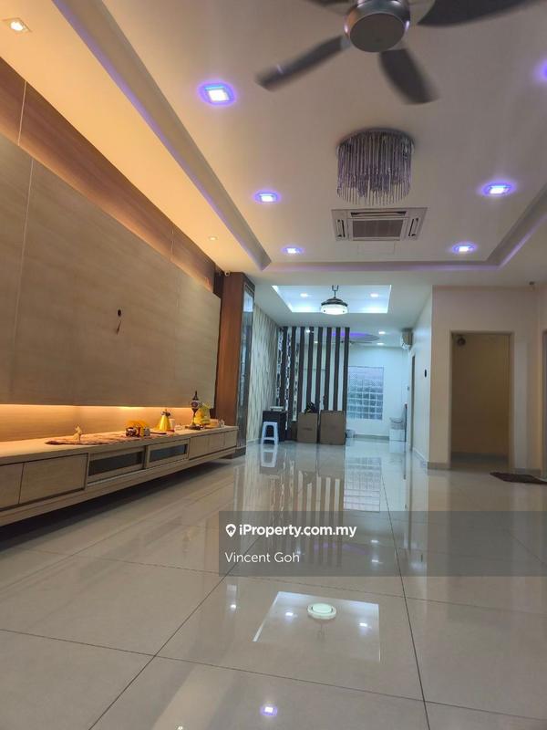 Rumah Berangkai 3 Tingkat untuk Dijual di Perdana Residence 2, Batu Caves oleh Vincent Goh - iProperty.com.my