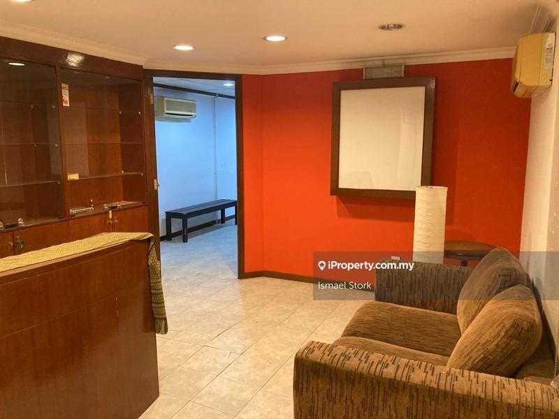 For Rent - Plaza Damas