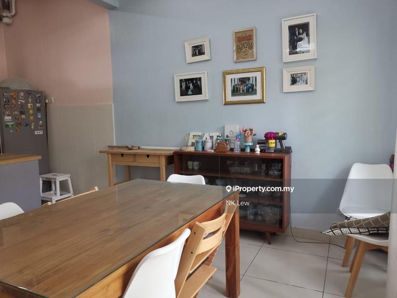 Kondominium untuk Dijual di Bayan Villa, Seri Kembangan oleh NK Lew - iProperty.com.my