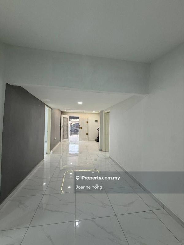 Rumah Berangkai 2 Tingkat untuk Dijual di Taman Mount Austin, Tebrau oleh Joanne Yong - iProperty.com.my
