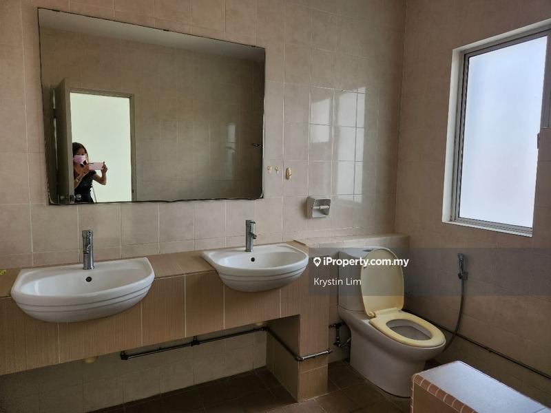 Townhouse for Sale in Kota Kemuning, Shah Alam by Krystin Lim - iProperty.com.my