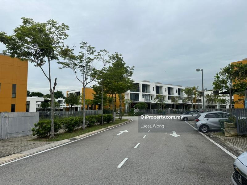 3-storey Terraced House for Sale in Lake Fields, Sungai Besi by Lucas Wong - iProperty.com.my