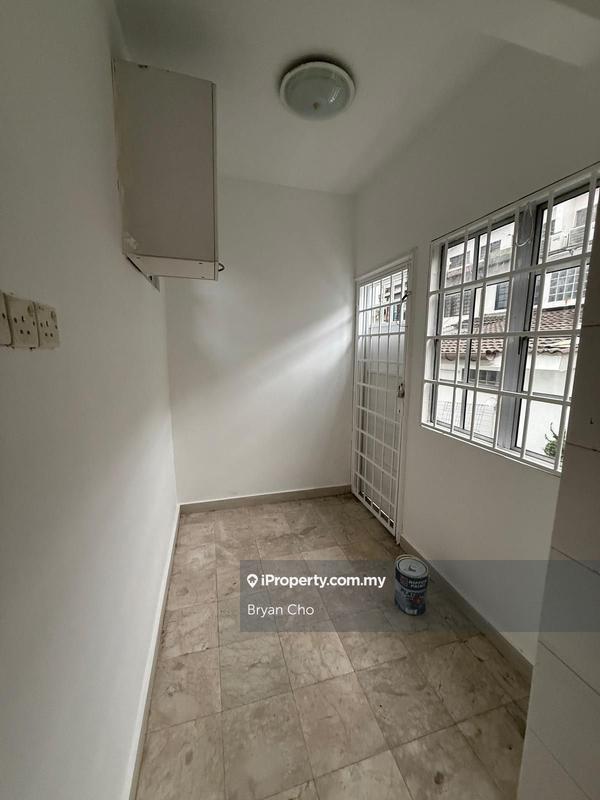 Rumah Berangkai 2 Tingkat untuk Dijual di SS12, Subang Jaya oleh Bryan Cho - iProperty.com.my