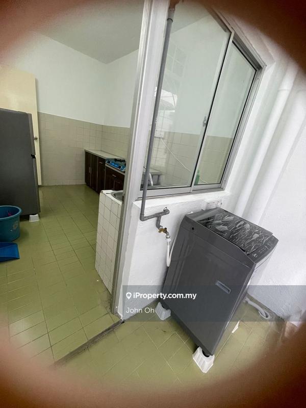 For Sale - The Edge Residence