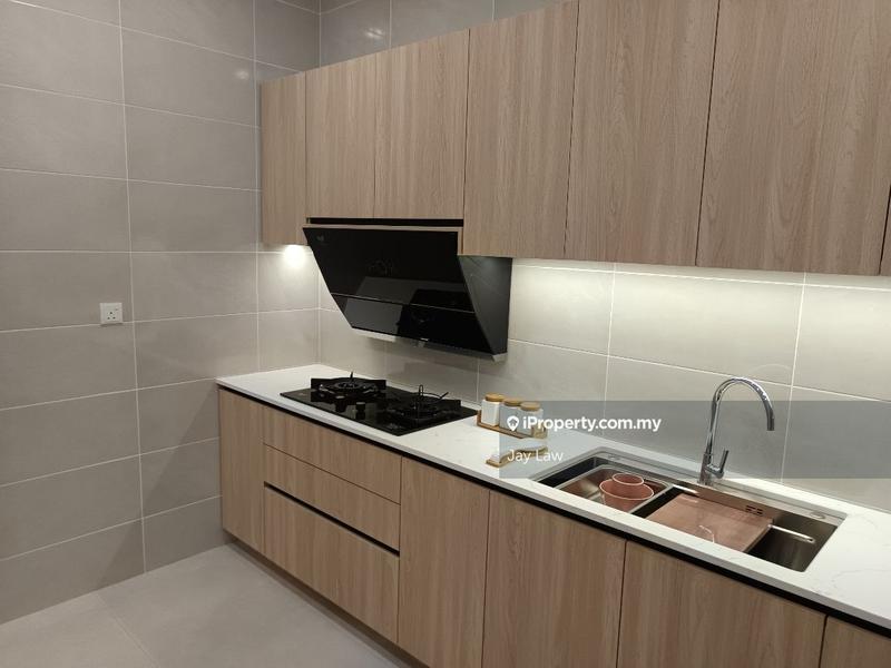 Rumah Bandar untuk Dijual di Batu Kawah New Township, Kuching oleh Jay Law - iProperty.com.my