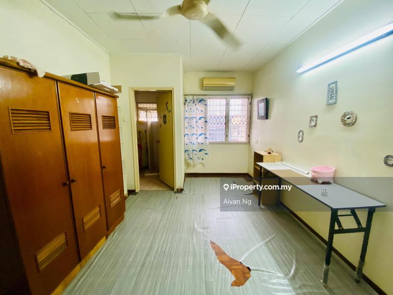 Rumah Berangkai 2 Tingkat untuk Dijual di Taman Bukit Desa, Taman Desa oleh Aivan Ng - iProperty.com.my