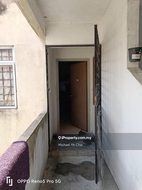 Flat for Sale in Taman Putra Perdana by Michael Yb Chai - iProperty.com.my