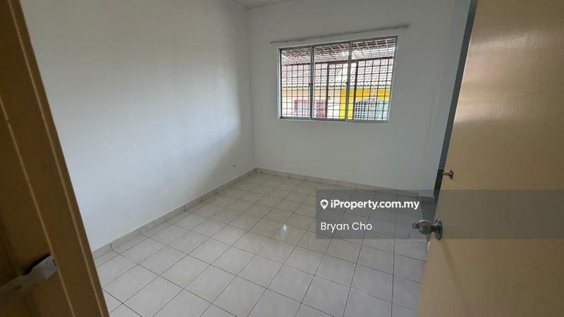Rumah Berangkai 2 Tingkat untuk Dijual di Taman Prima Saujana, Kajang oleh Bryan Cho - Interior - iProperty.com.my