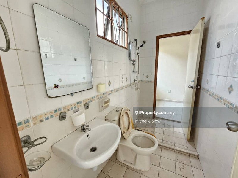 Rumah Berangkai 2 Tingkat untuk Dijual di Taman Seri Taming, Cheras oleh Michelle Siow - iProperty.com.my