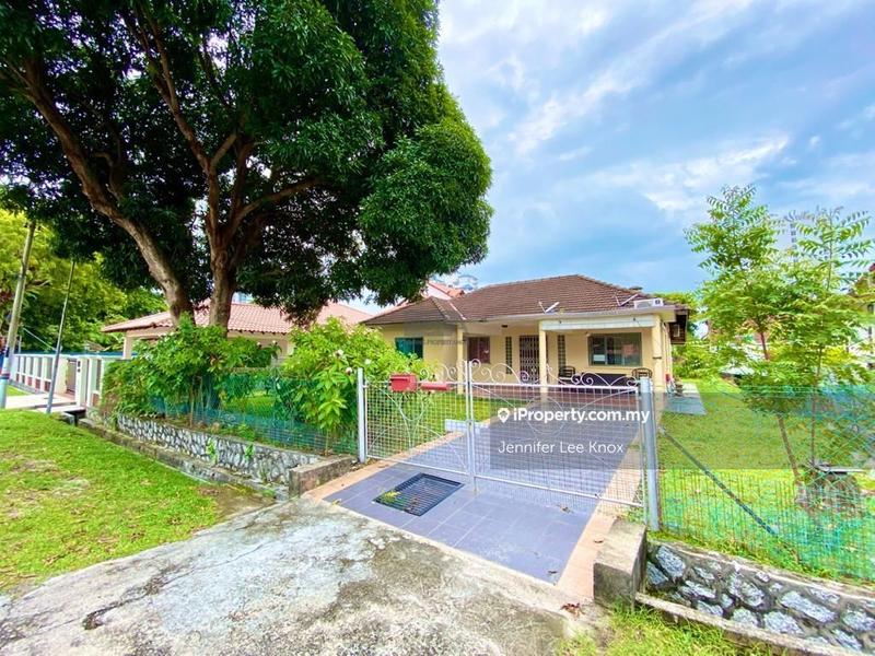 Bungalow House for Rent in Tanjung Bungah, Penang by Jennifer Lee Knox - iProperty.com.my