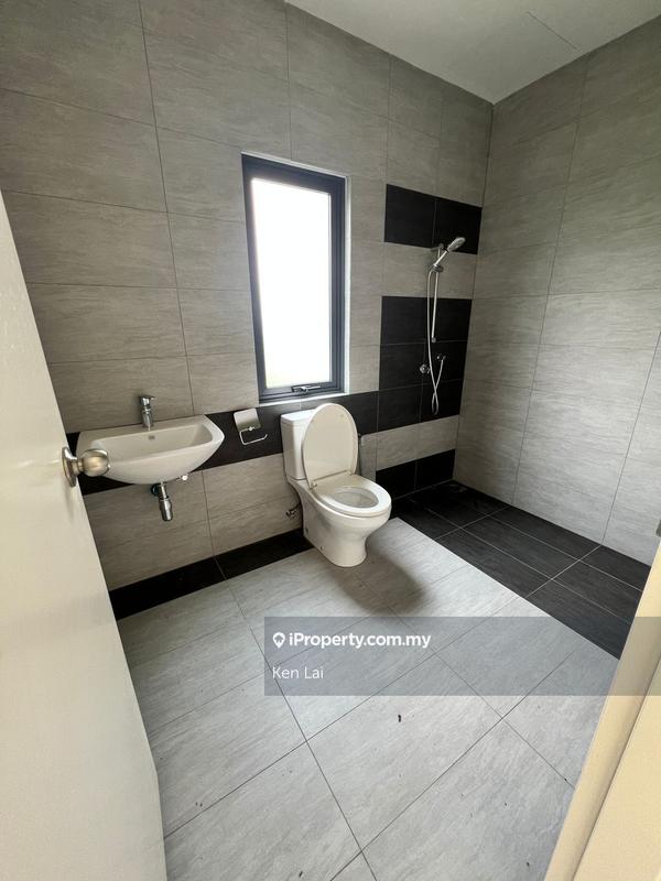 Rumah Teres 2-Tingkat untuk Dijual di Hemingway Residence Bandar Seri Coalfield, Sungai Buloh oleh Ken Lai - iProperty.com.my