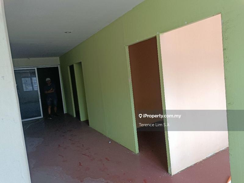 For Sale - 1ST FLOOR, Pusat Perniagaan Raja Uda