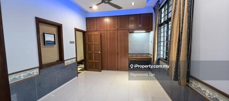 Bungalow House for Sale in Saujana Akasia, Sungai Buloh by Raymond Tan - iProperty.com.my