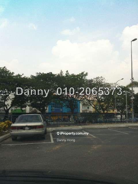 Kedai untuk Dijual di Taman Bukit Serdang, Seri Kembangan oleh Danny Hong - iProperty.com.my