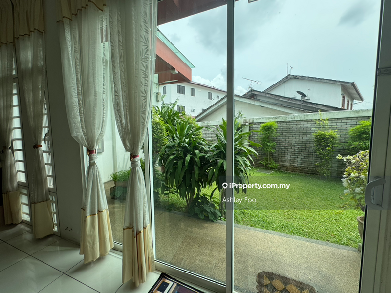 Banglo untuk Dijual di SS3, Petaling Jaya oleh Ashley Foo - Ground floor kitchenette for lounge 1 - iProperty.com.my