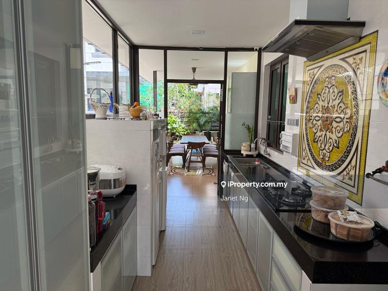Bungalow House for Sale in Usj 17, Subang Jaya by Janet Ng - iProperty.com.my
