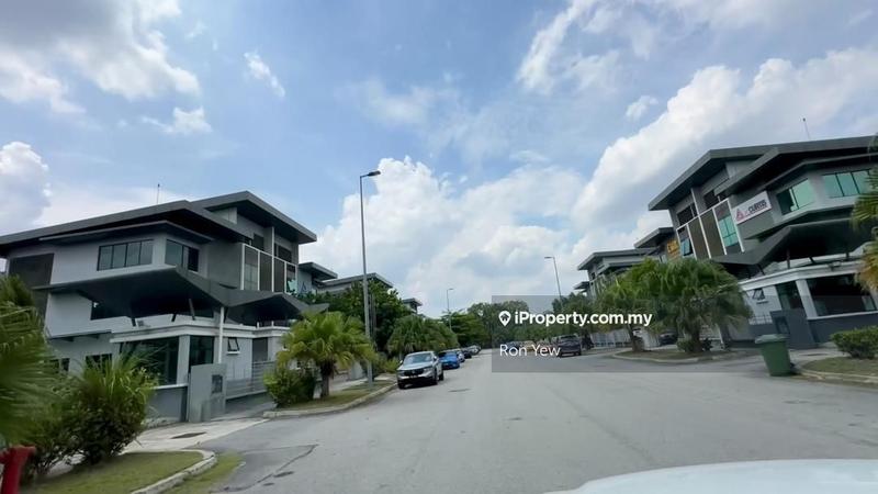 Semi-D Factory for Sale in Metropolitan Business Park, U8, Bukit Jelutong, Shah Alam by Ron Yew - iProperty.com.my