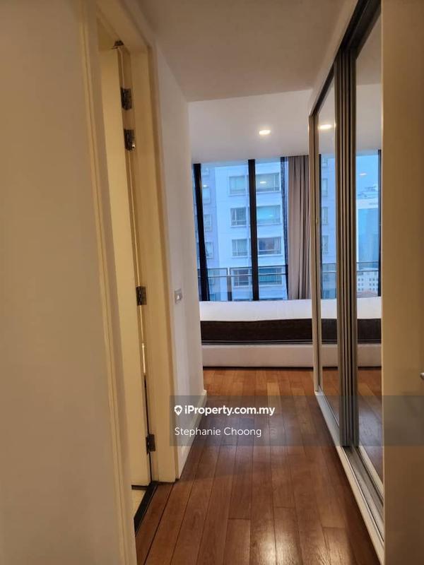 For Sale - 6 CapSquare