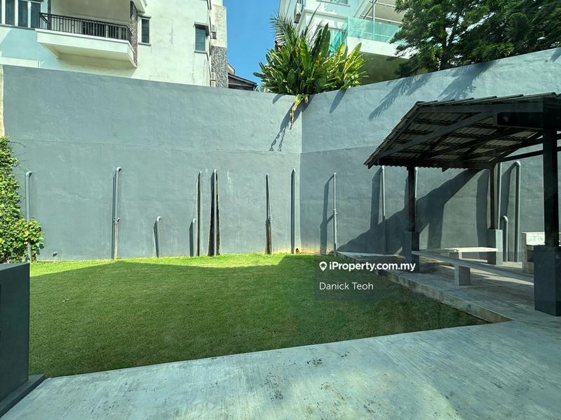 Bungalow House for Sale in Hilltop Villas Seaview Located in Batu Ferringhi, Batu Ferringhi by Danick Teoh - iProperty.com.my