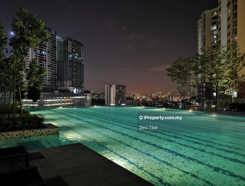 Condominium for Sale in Infiniti 3 Residences by Zinc Tsai - Pool - iProperty.com.my
