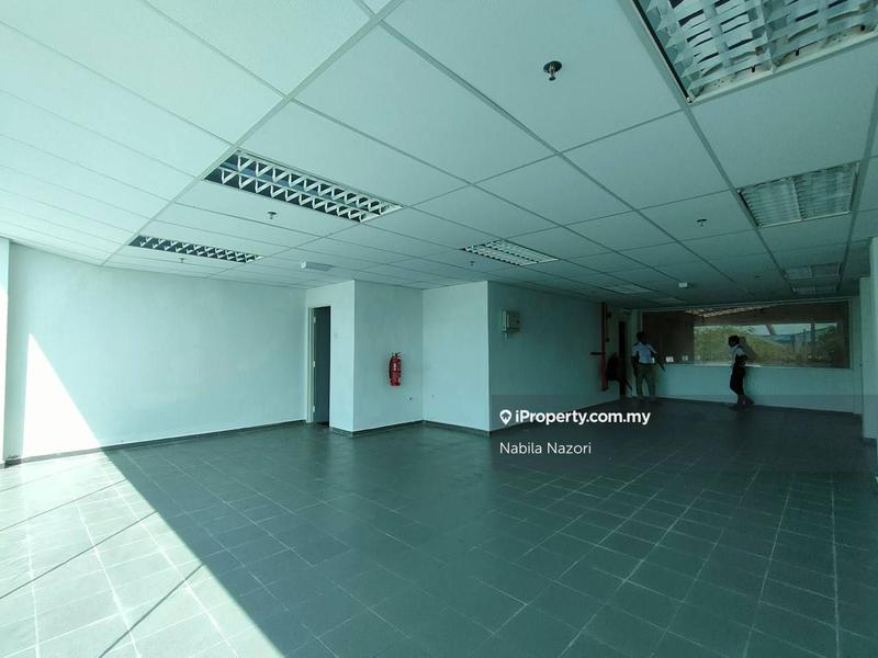 Warehouse for Rent in Padang Tembak, Pengkalan Chepa by Nabila Nazori - iProperty.com.my