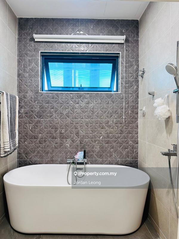 Rumah Berangkai 2 Tingkat untuk Dijual di Seksyen U1, Glenmarie oleh Jordan Leong - iProperty.com.my