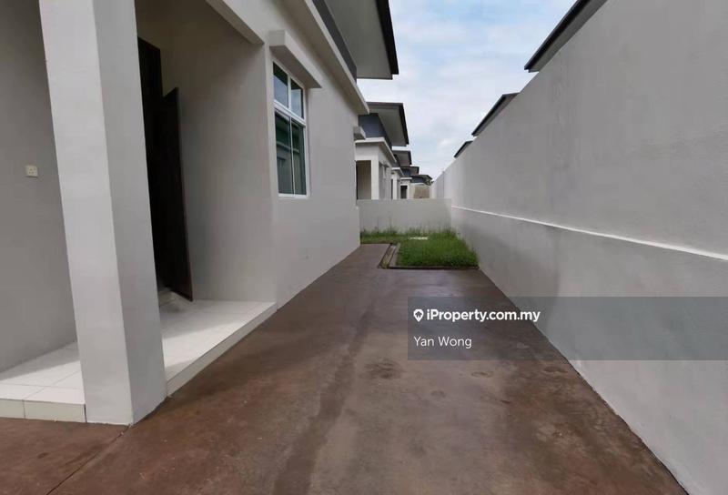 Bungalow House for Sale in yd3kp, Bukit Mertajam by Yan Wong - iProperty.com.my