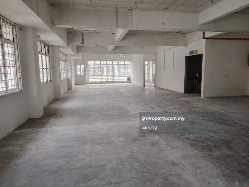 For Rent - USJ 9 Subang Jaya's 3 Storey Shop For Rent