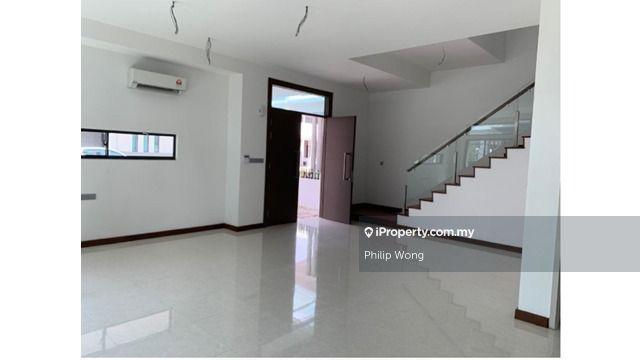 Rumah Teres 3-Tingkat untuk Dijual di Taman Equine, Seri Kembangan oleh Philip Wong - iProperty.com.my