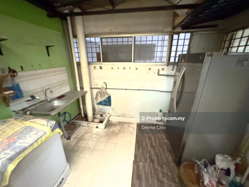Pangsapuri untuk Dijual di Puteri Court oleh Dennix Chin - iProperty.com.my