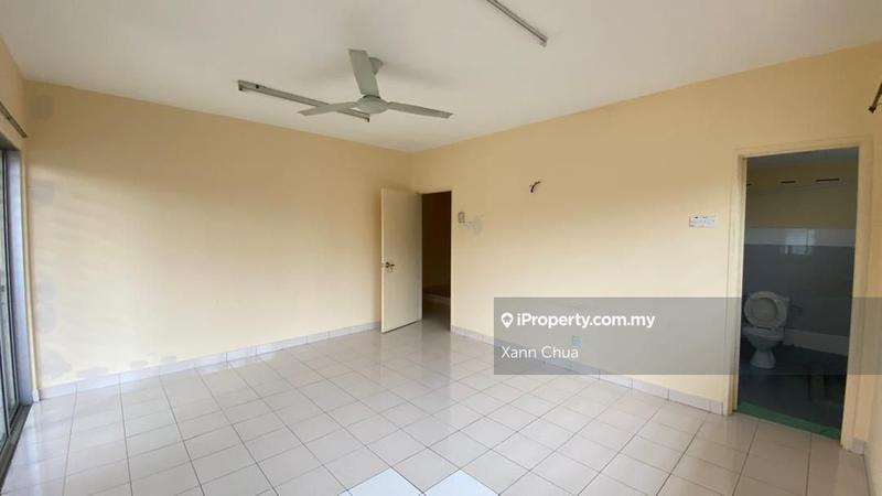 2.5-storey Terraced House for Sale in Bandar Putra Permai, Seri Kembangan by Xann Chua - iProperty.com.my