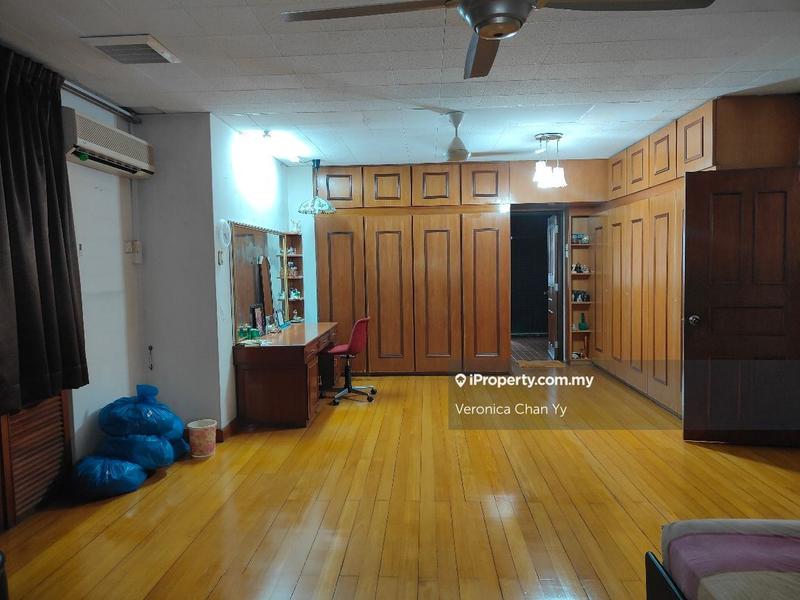 Bungalow House for Sale in Ukay Heights, Ampang by Veronica Chan Yy - iProperty.com.my