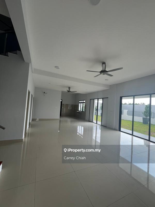 Rumah Berkembar untuk Dijual di Lake Side Residence Puchong, Puchong oleh Carrey Chiah - iProperty.com.my