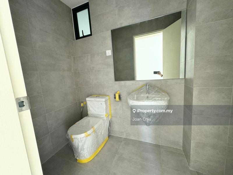 For Sale - Summit @ Lagoon Residences