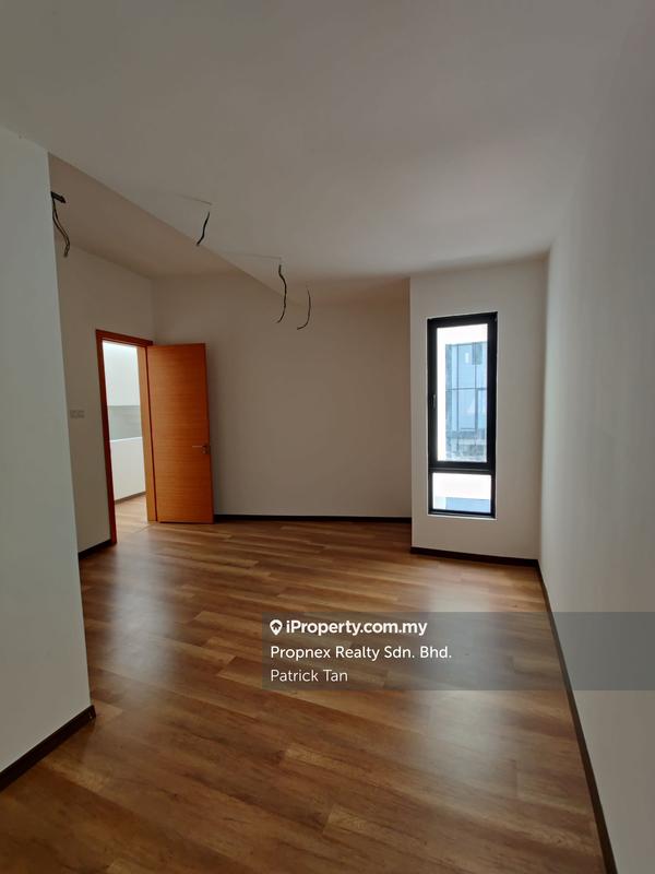 Rumah Berangkai 3.5 Tingkat untuk Dijual di Empire Residence, Damansara Perdana oleh Patrick Tan - iProperty.com.my